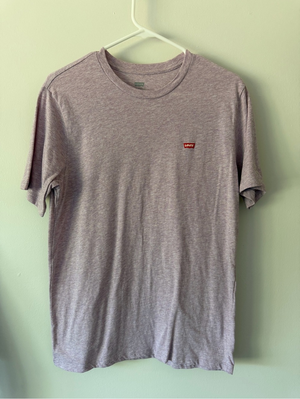 Levi's Men's Heather Mauve Crew Tee with Red Logo